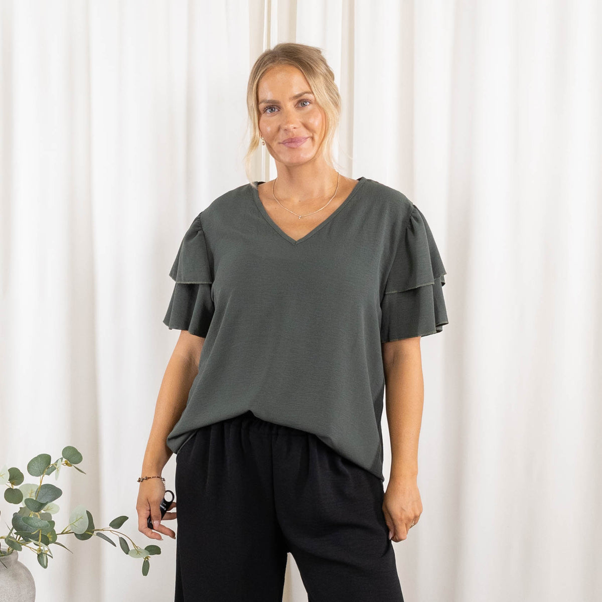 Sage overdel, Khaki