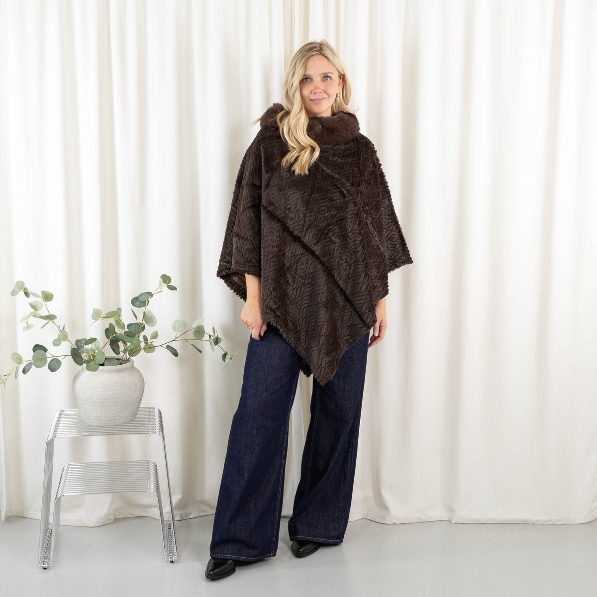 Natasha poncho, Choko