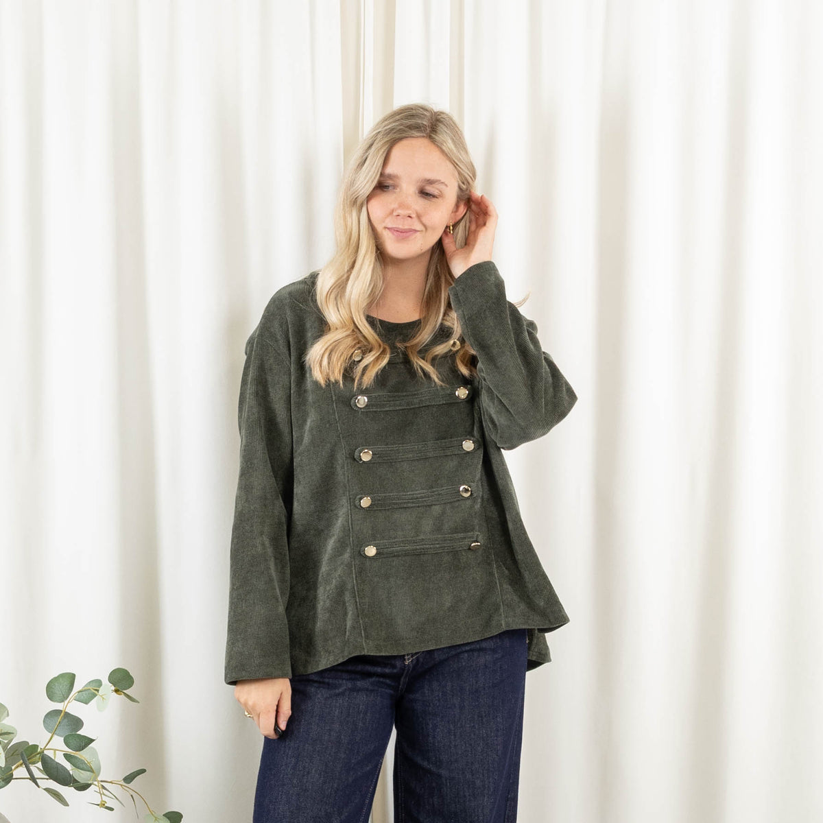 Alberte overdel, Khaki