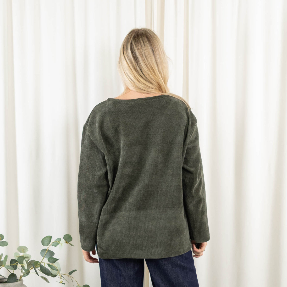 Alberte overdel, Khaki