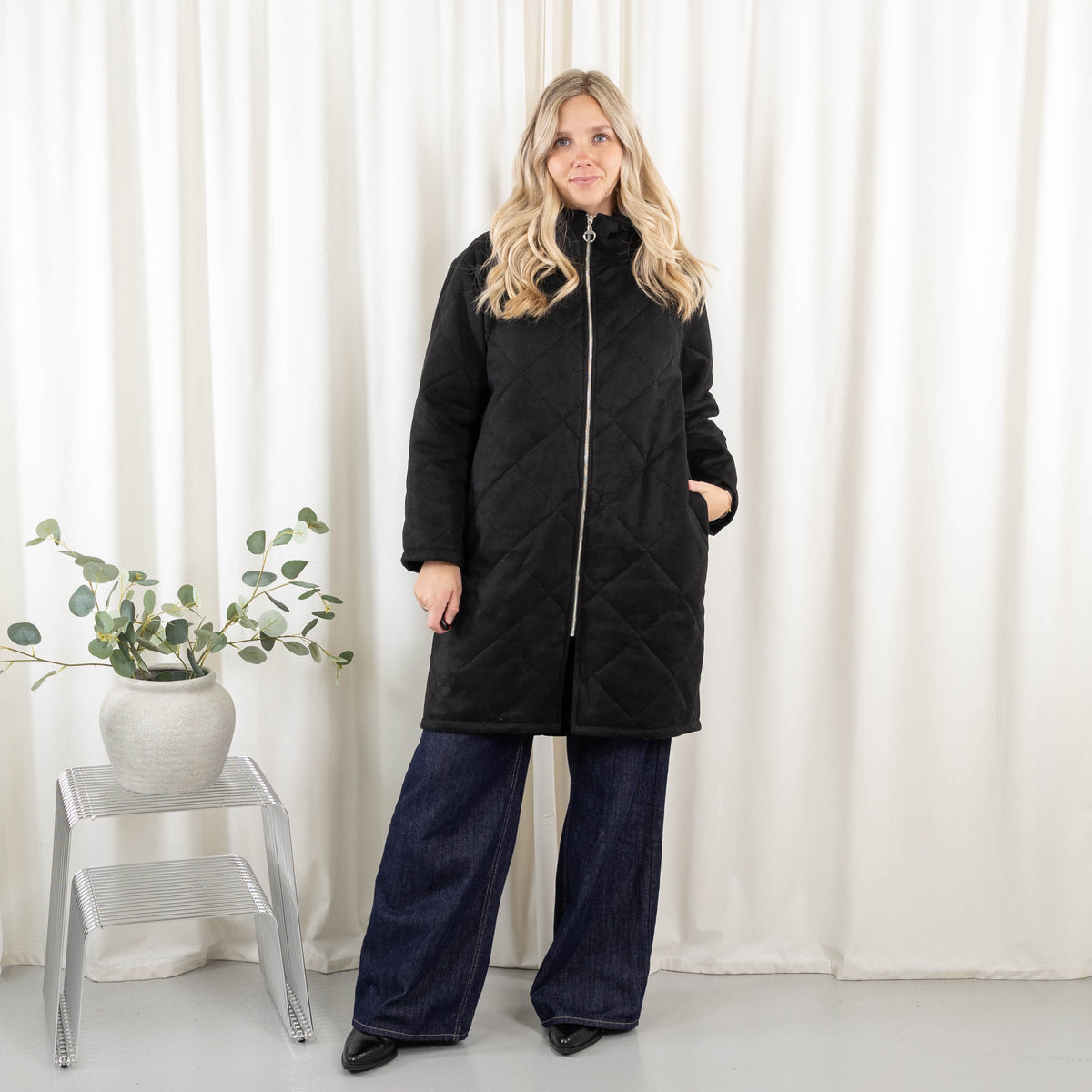 Salma jakke, Sort