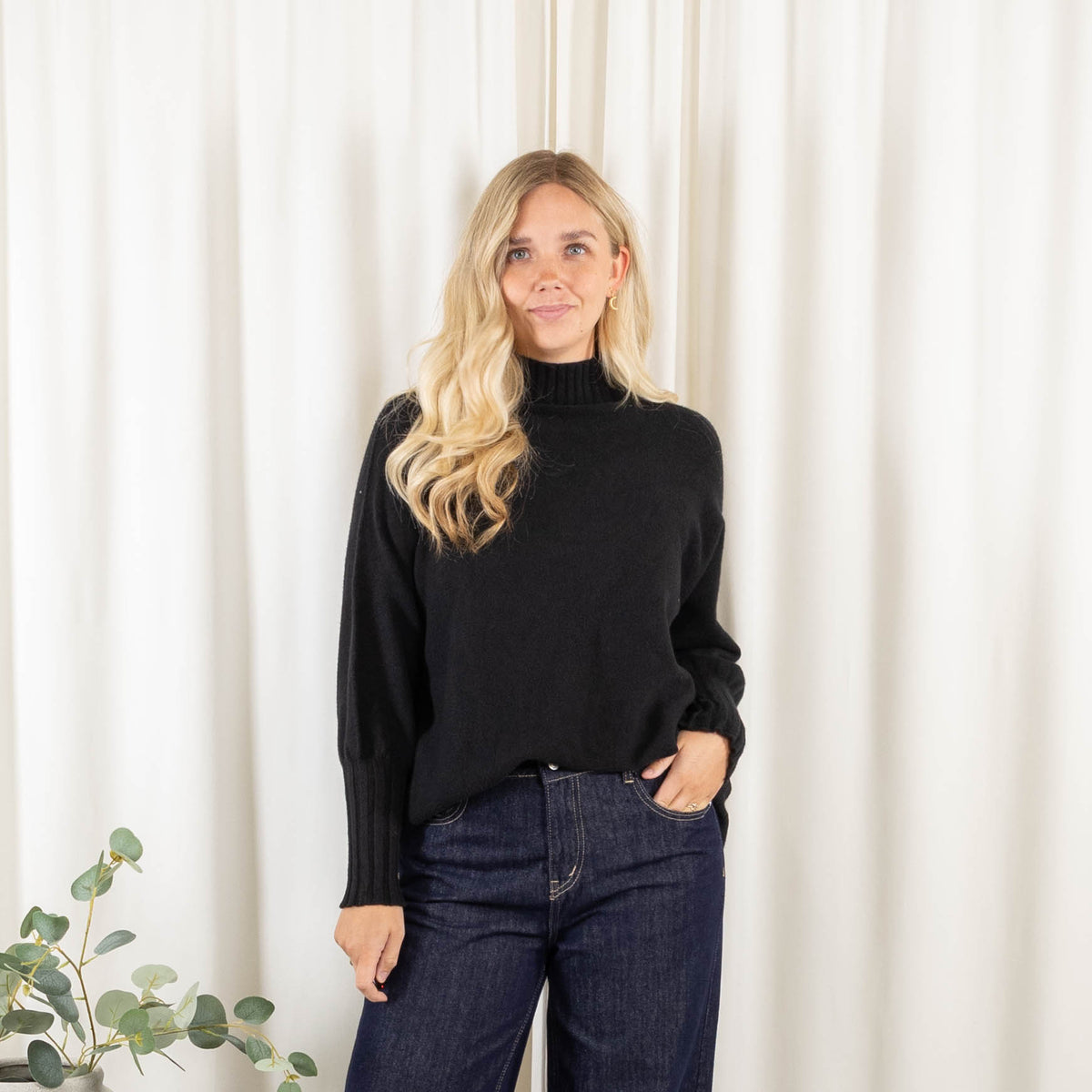 Natalia strik, Sort