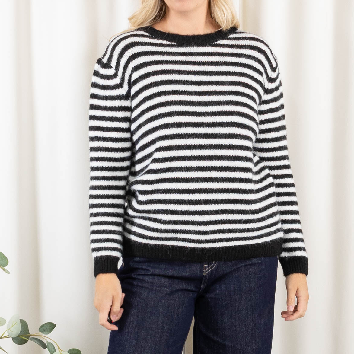 Caroline strik, Sort