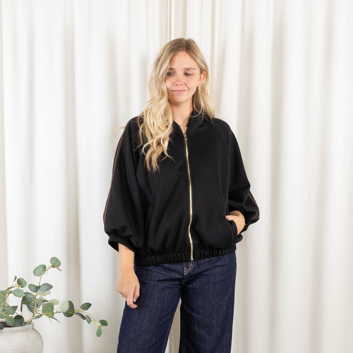 Cille jakke, Sort