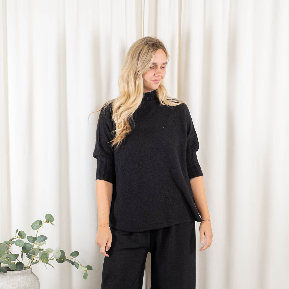 Freja strik, Sort