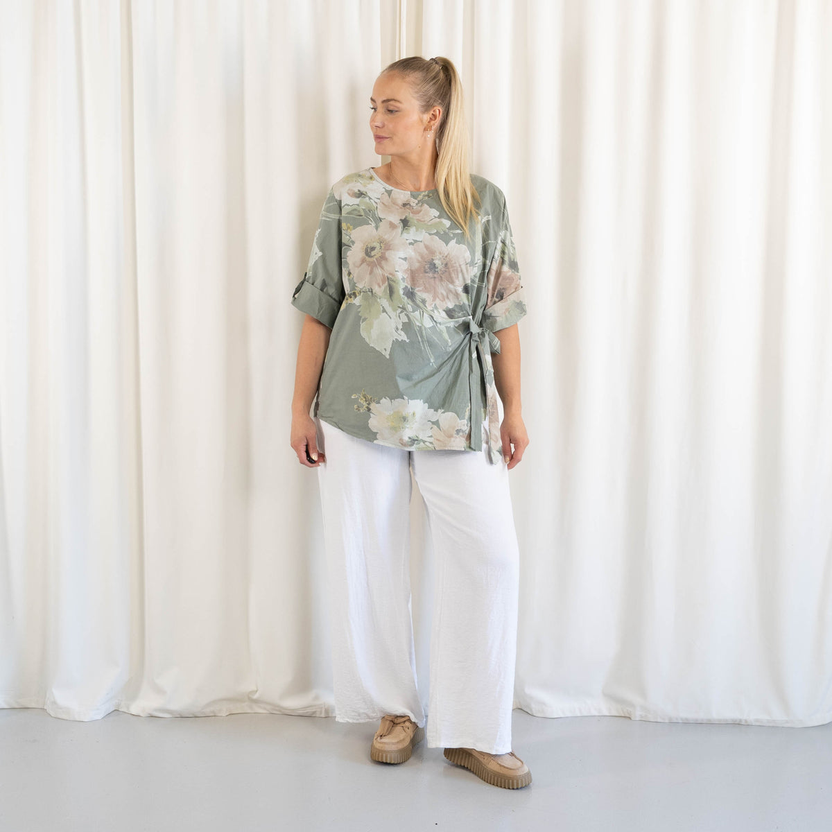 Franchesca overdel, Khaki