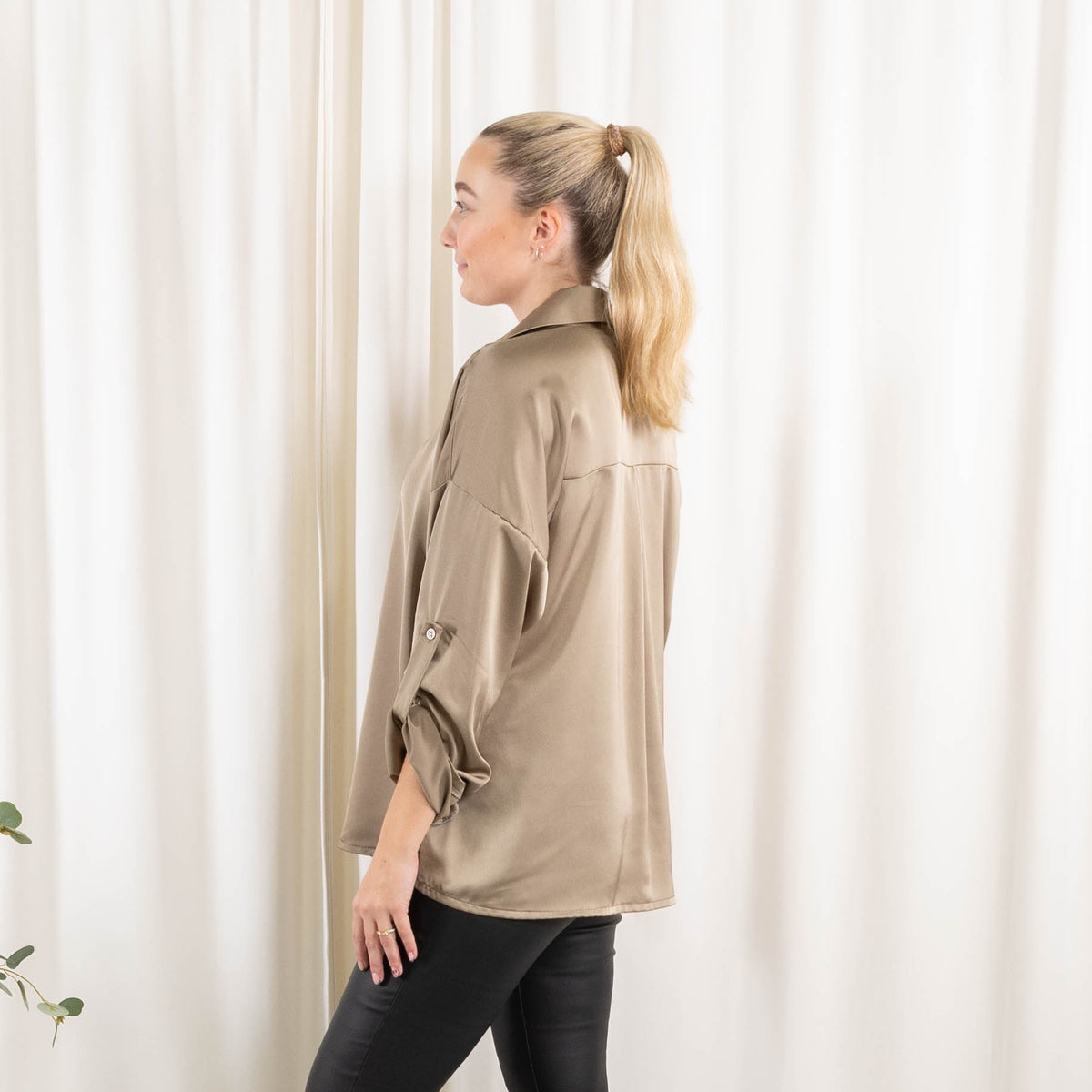 Lunar overdel, Taupe