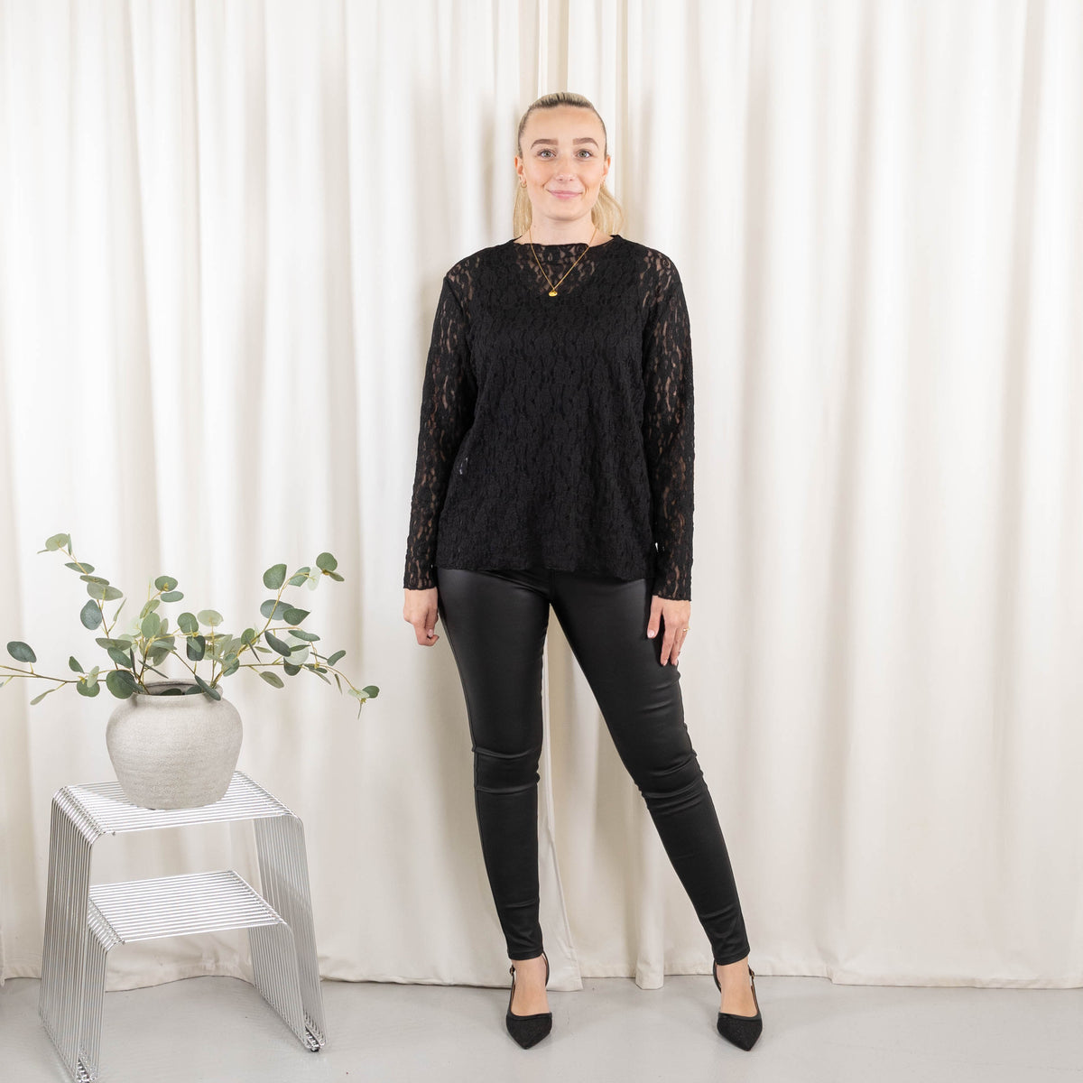 Carla lace overdel, Sort