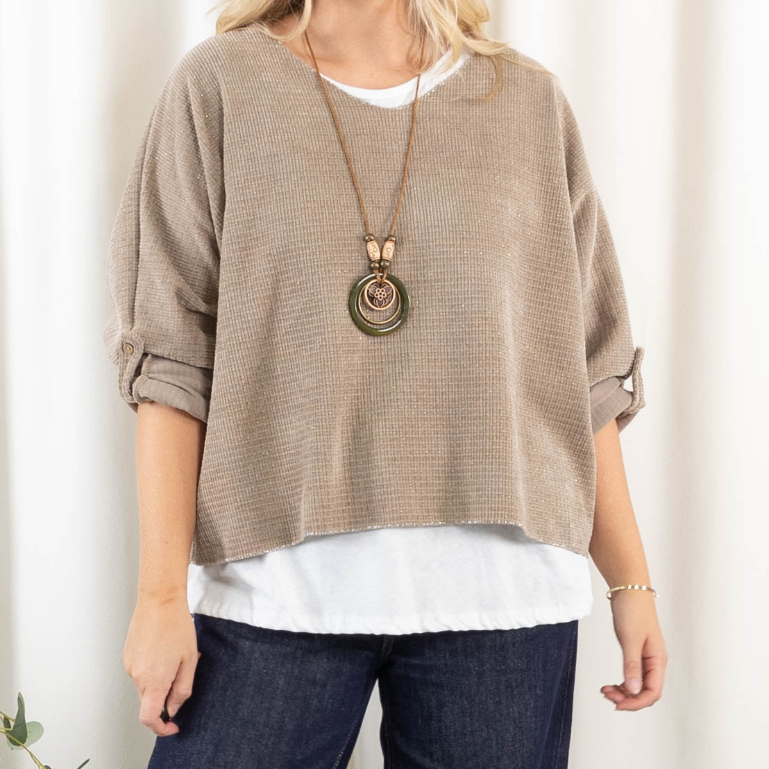 Margot overdel, Taupe