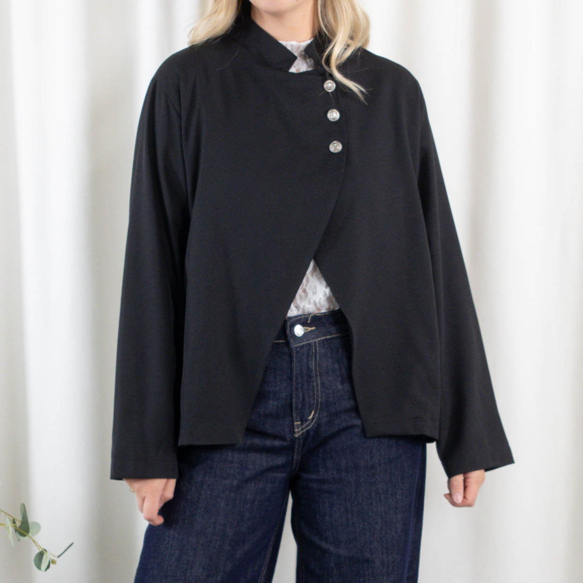 Carmen blazer, Sort