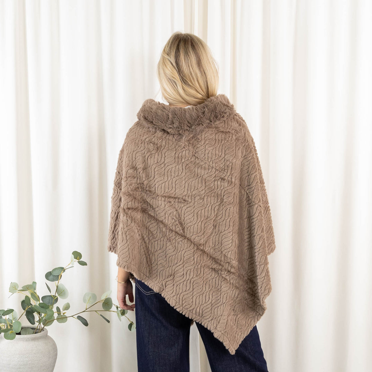 Natasha poncho, Taupe