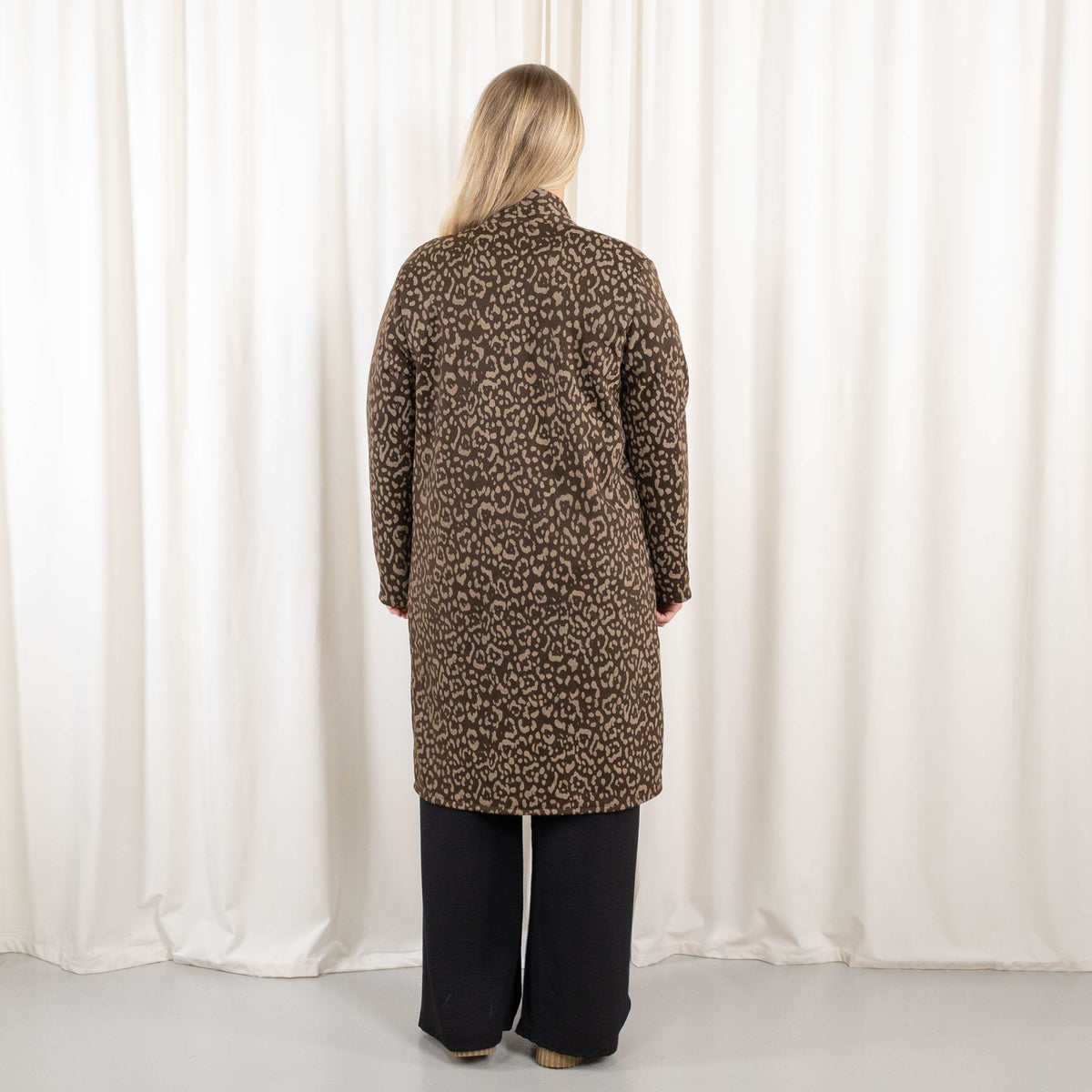 Britta cardigan, Choko