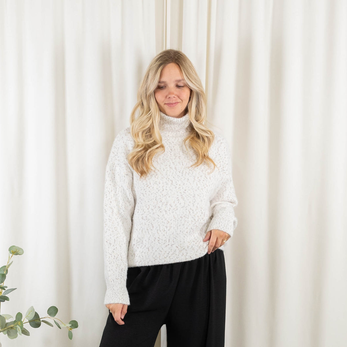 Mary strik, Hvid