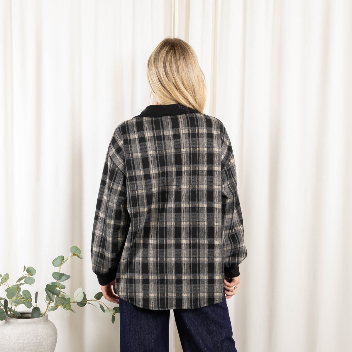 Celest jakke, Sort
