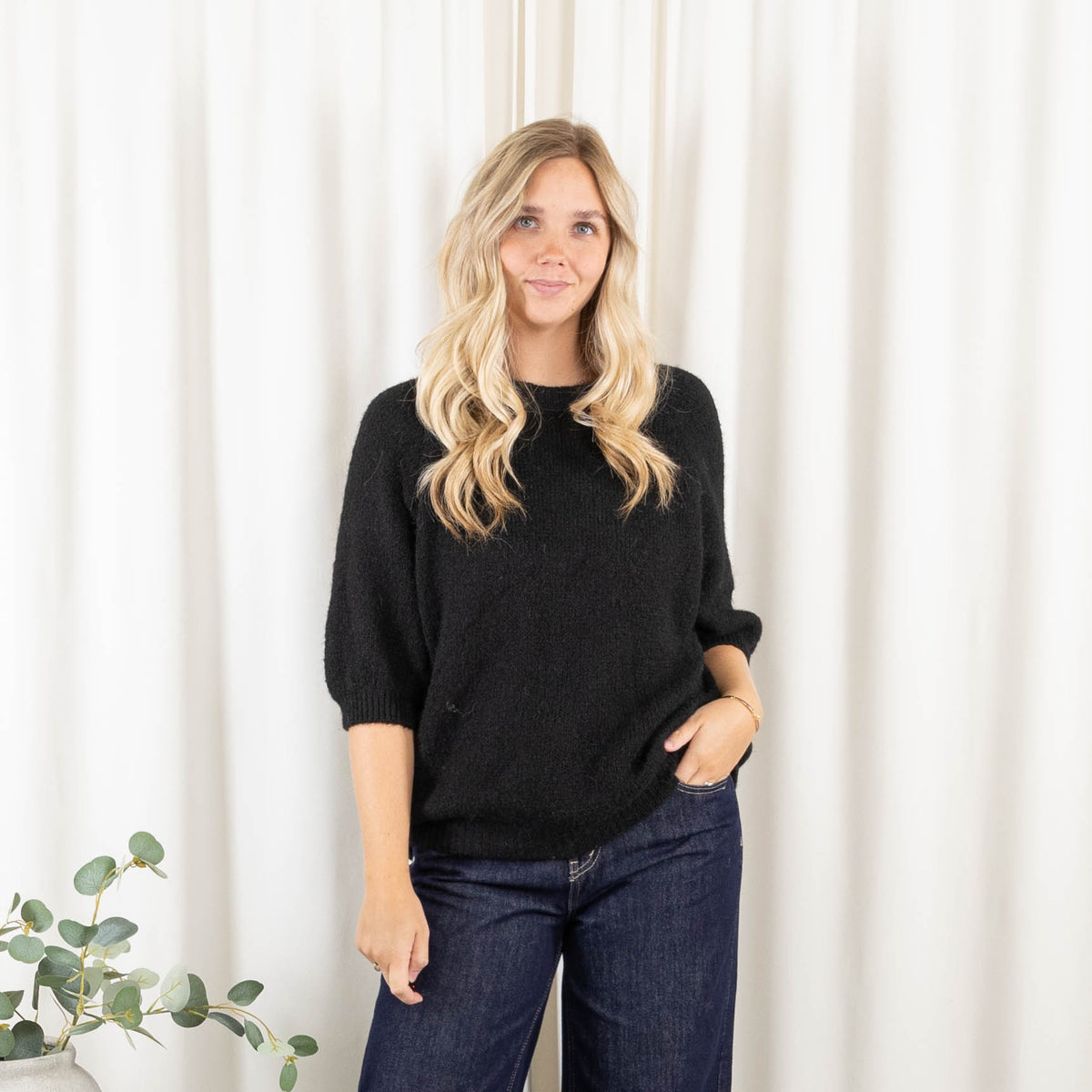 Kelly strik, Sort