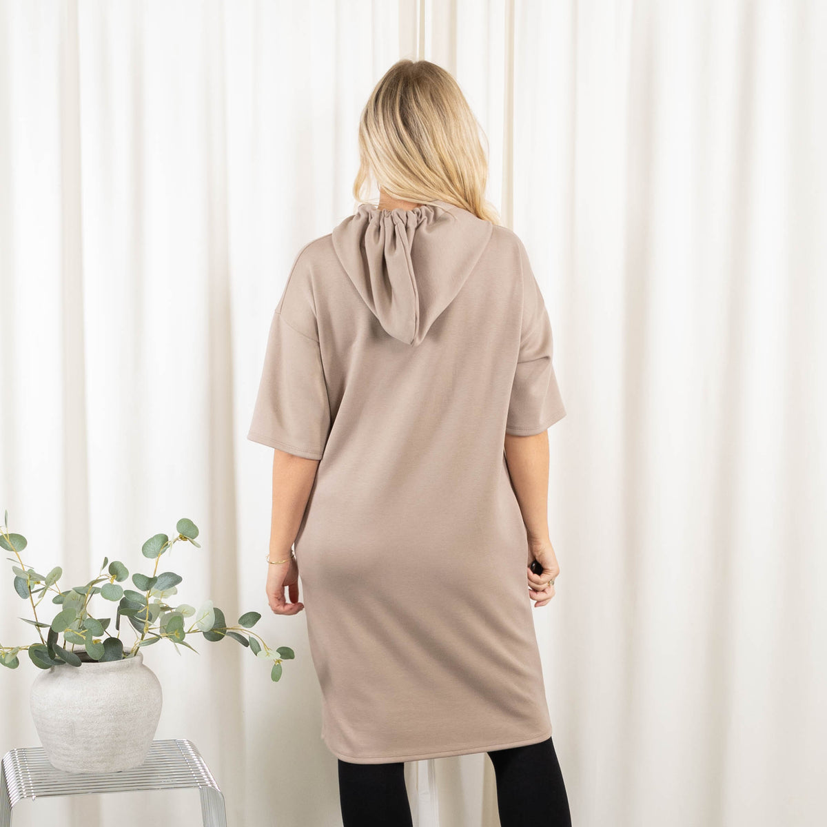 Tyra sweatkjole, Taupe