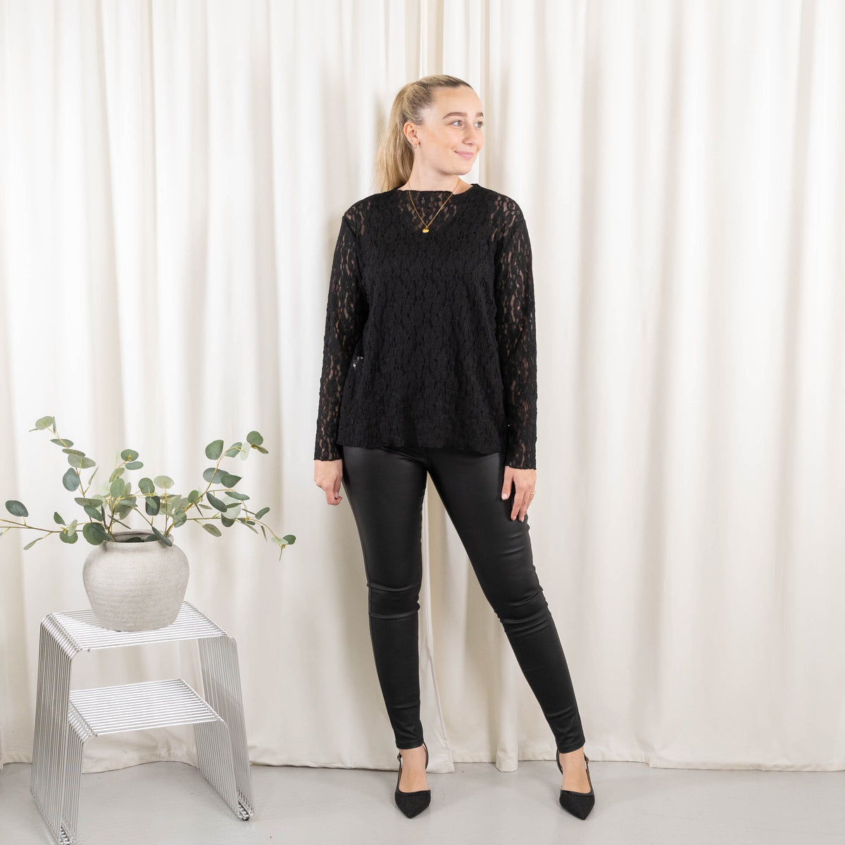 Carla lace overdel, Sort