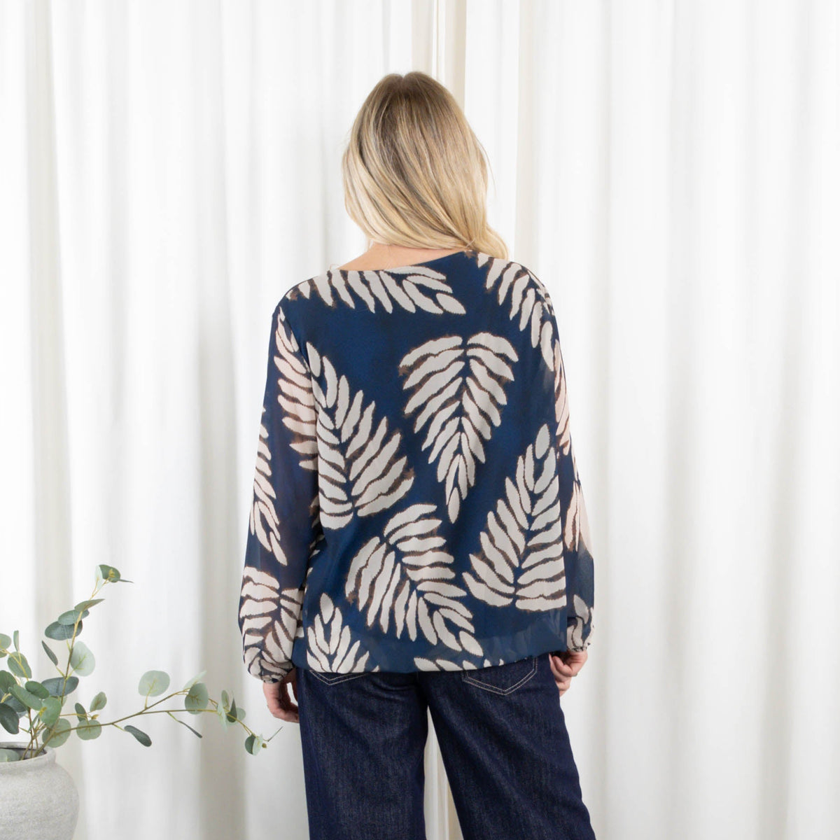 Barbera overdel, Navy