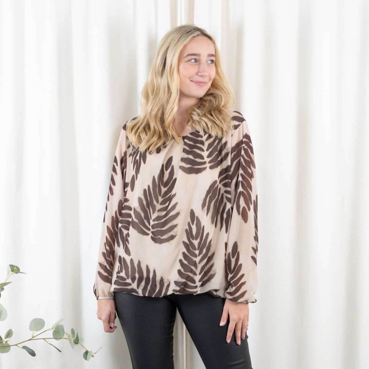 Barbera overdel, Beige