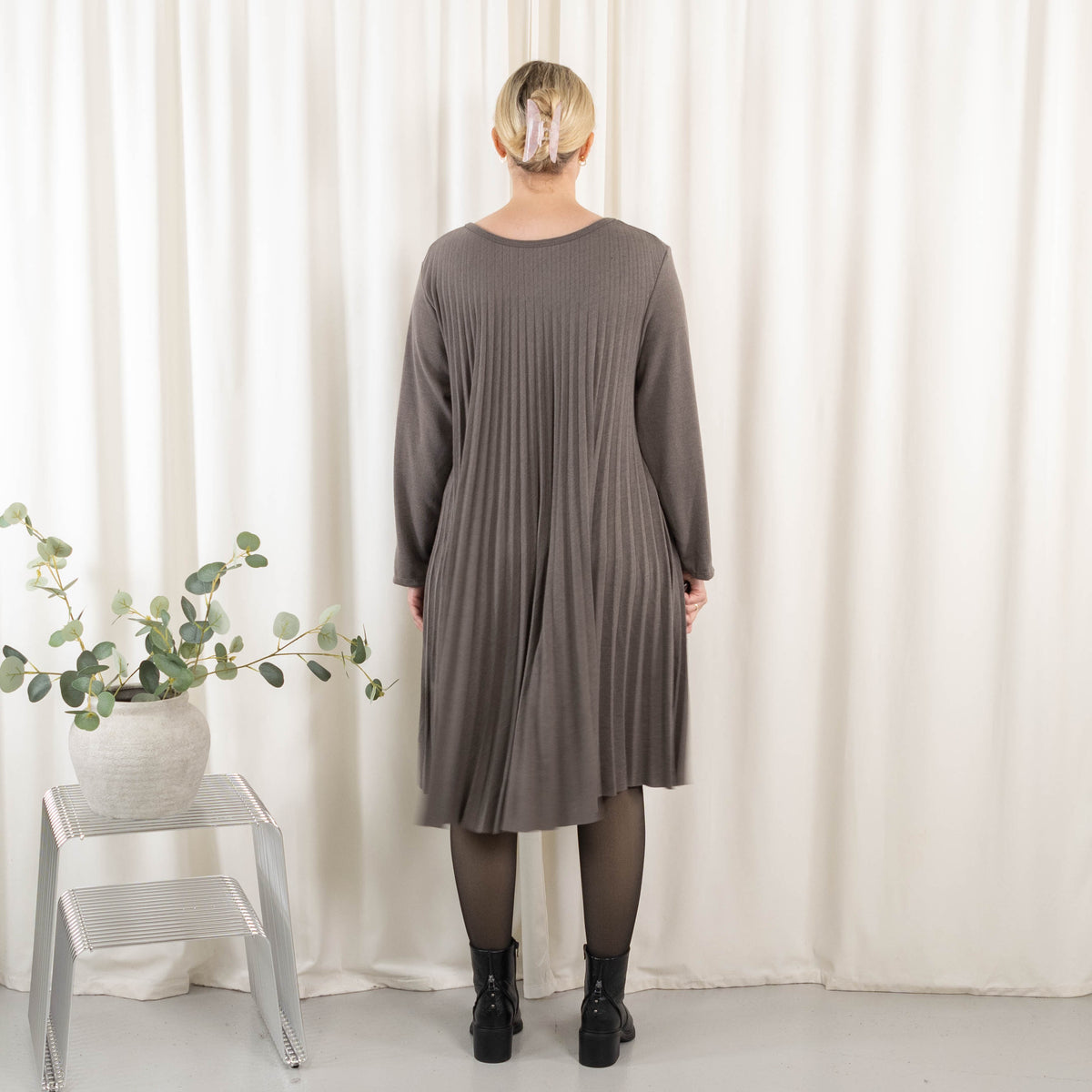Agnes kjole, Taupe
