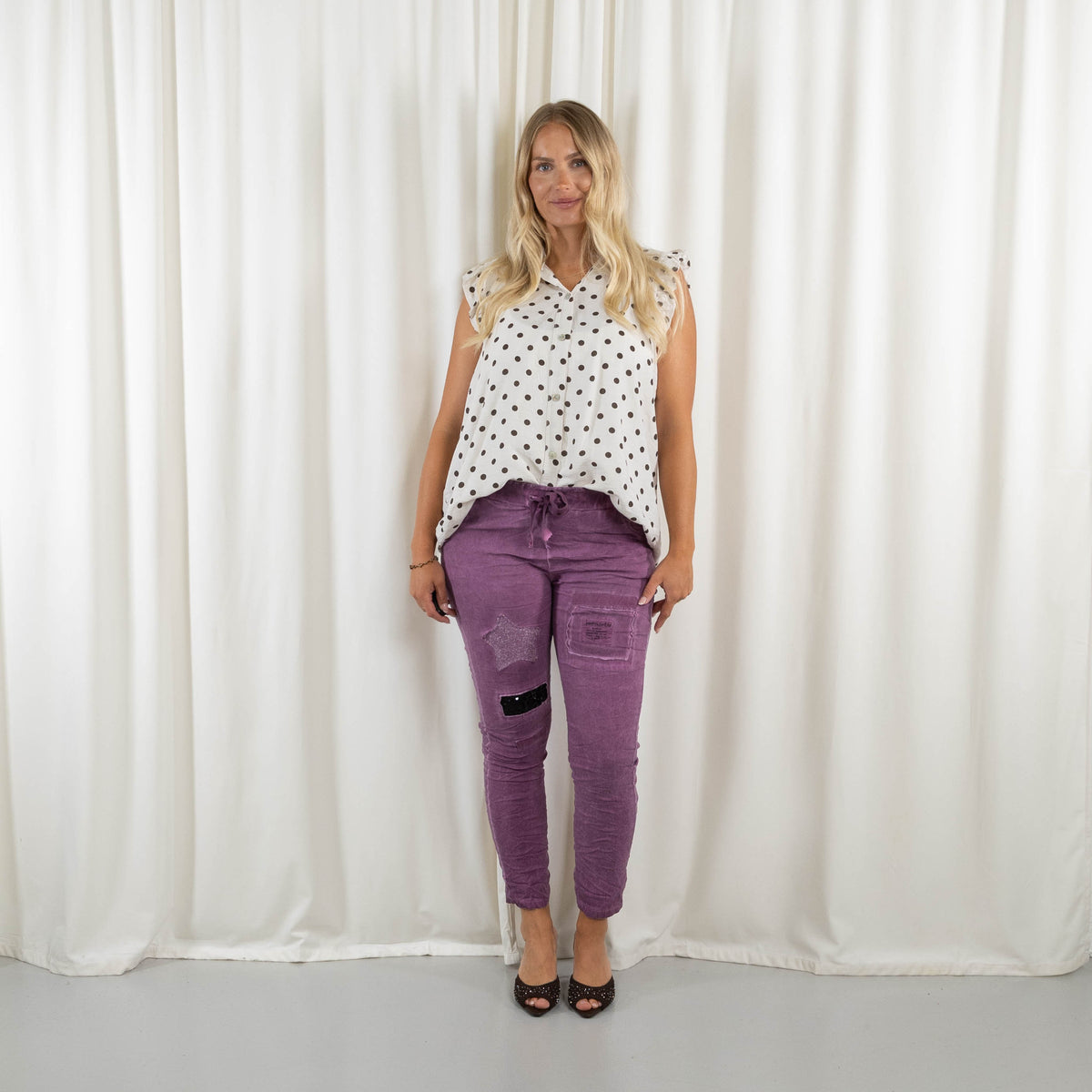 Saturn bukser, Purple