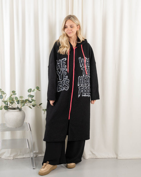 Amara jakke, Sort