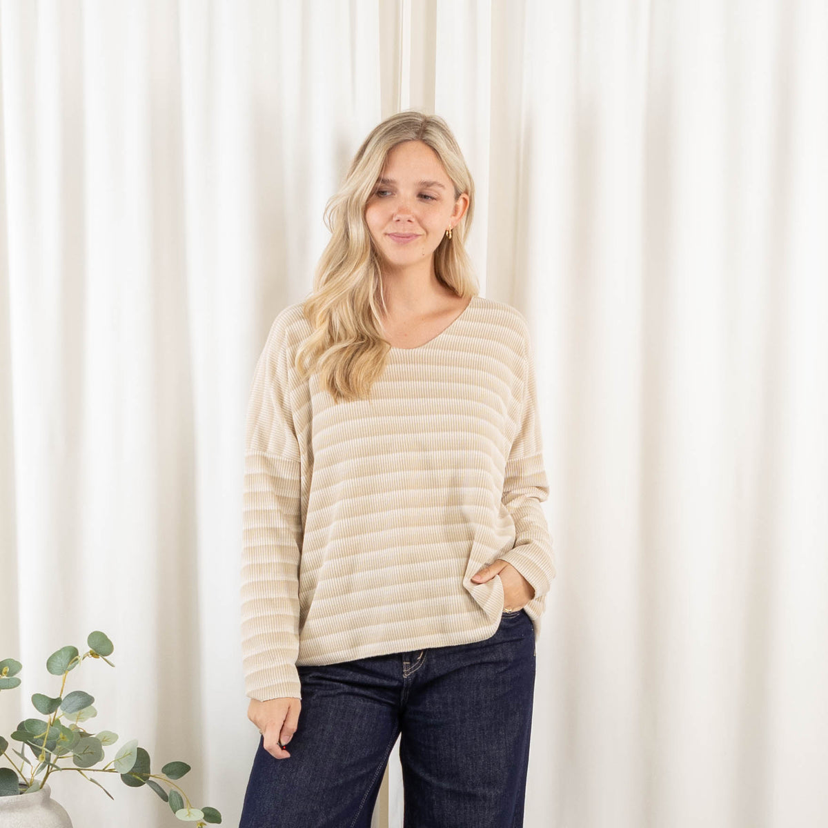 Tilde strik, Beige