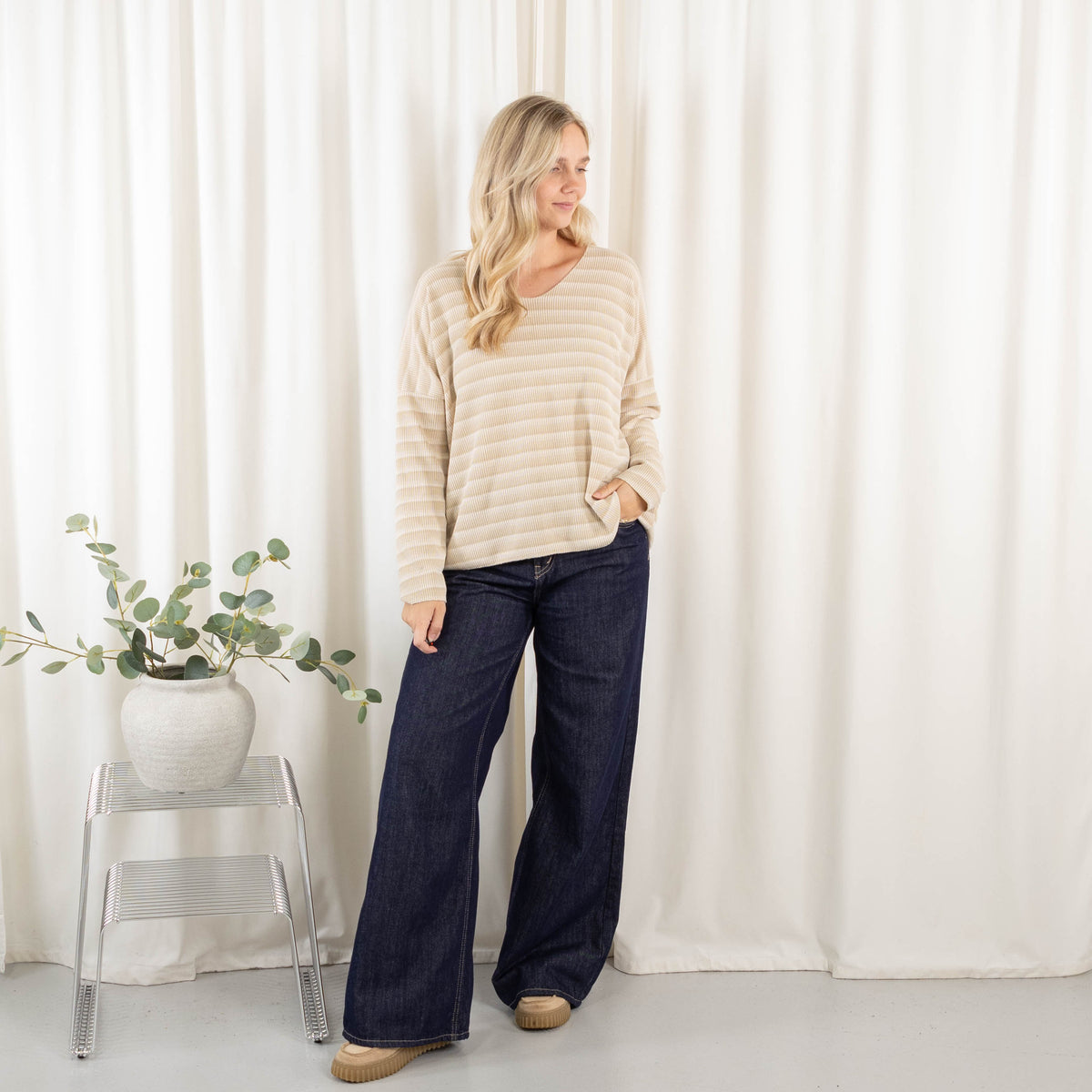 Tilde strik, Beige